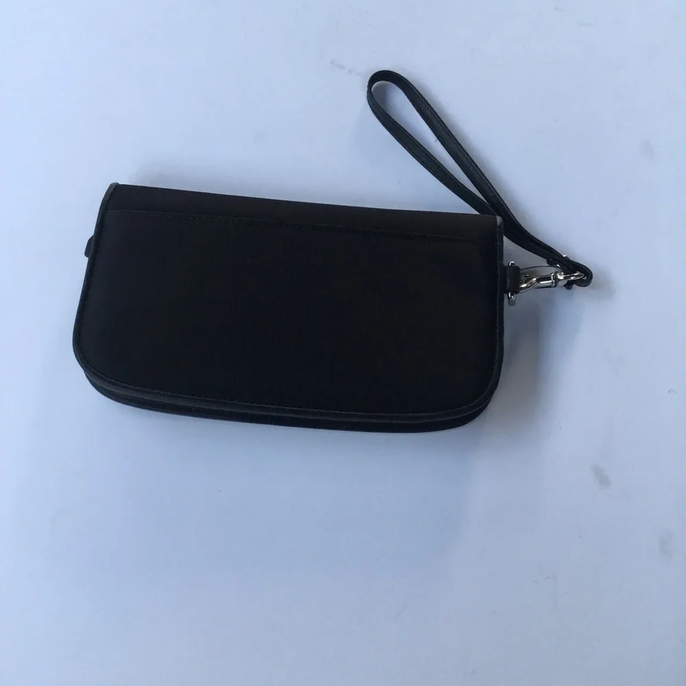 Victorinox clutch, black